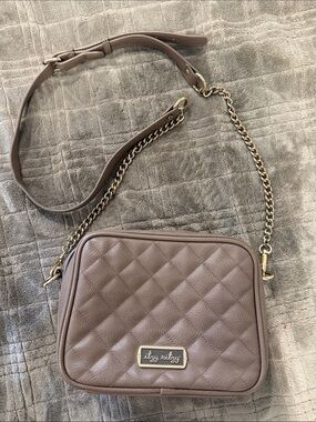 Itzy Ritzy crossbody
